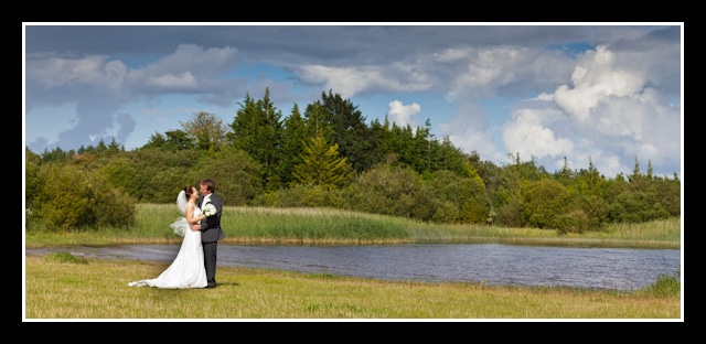 Read more about the article Wedding of Tracey & John, Cloghan Church, Co. Offaly and Hodson Bay Hotel, Athlone, Co. Westmeath | Westmeath Photographer