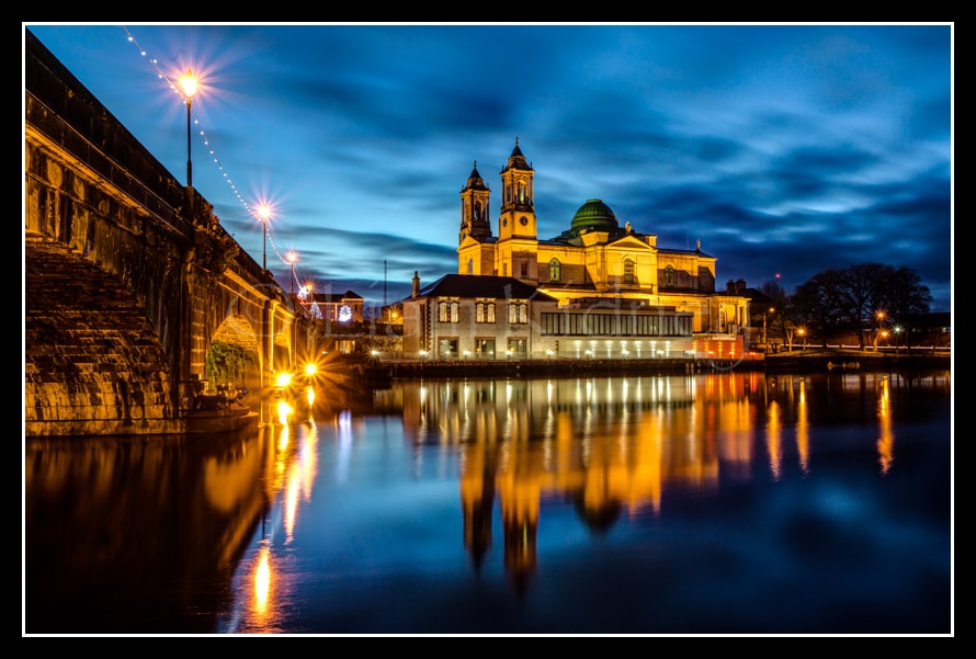 Read more about the article Iconic Athlone Photograph Used By RTE as background for their Midlands Studio.